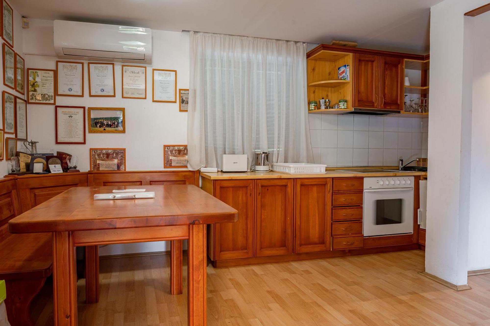 Foerhenc Wine House & Guesthouses I-Ii-Iii Nagykanizsa Εξωτερικό φωτογραφία